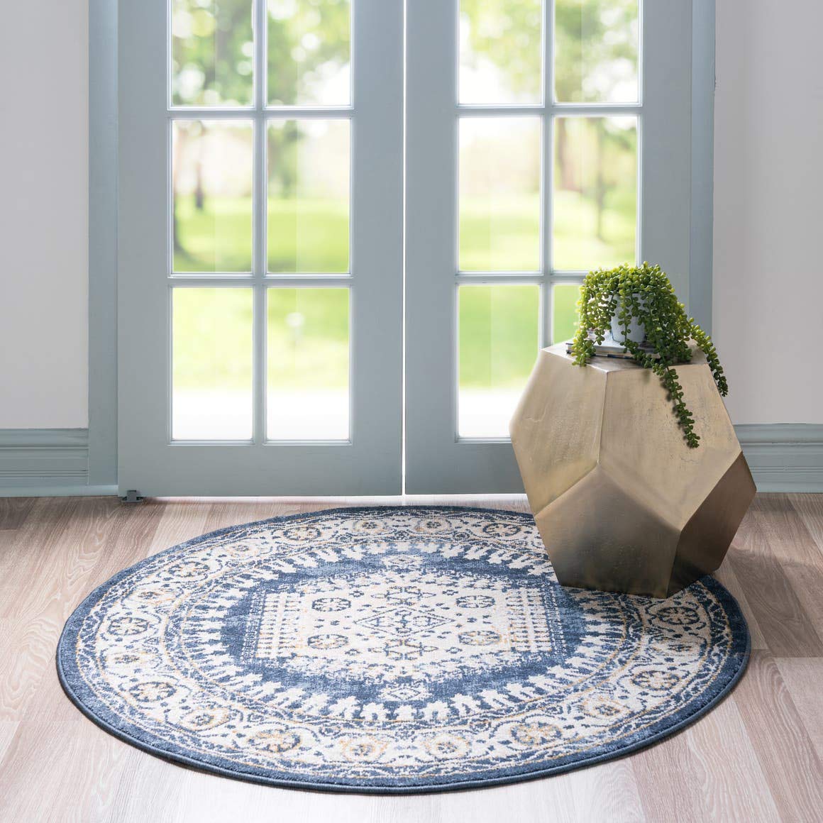 Unique Loom Utopia Collection Area Rug - Larissa (8'Round, Dark Blue/ Gold) Image Unique Loom Utopia Collection Area Rug - Larissa (8'Round, Dark Blue/ Gold) Image