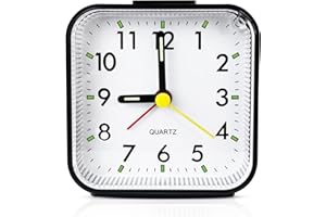 Lamisola Small Analog Travel Alarm Clock, Battery Operated Desk Table Shelf Clock for Kids, Quieter Bedside Alarm Clocks for 