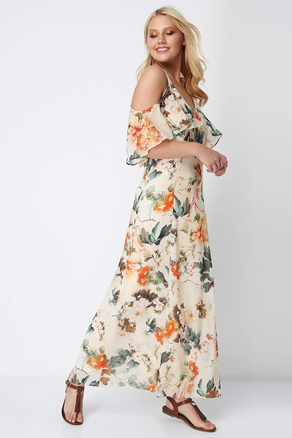 roman ladies wedding outfits