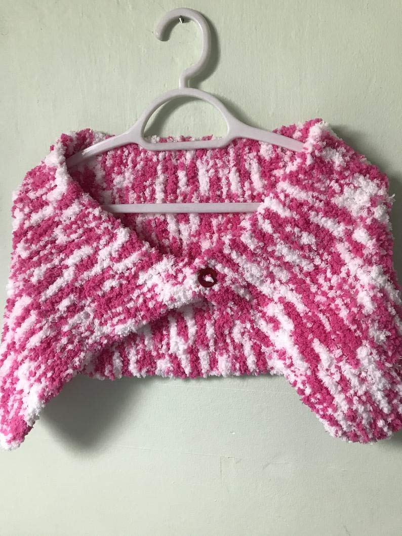 white faux fur shoulder wrap