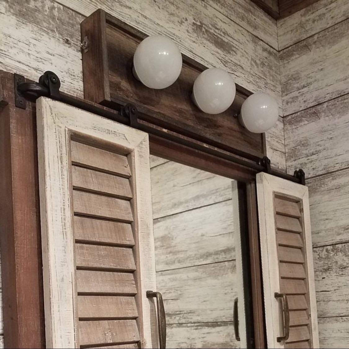 The Buffalo Creek 3 Bulb Rustic Barn Wood Bathroom Vanity Light Bar Handmade Dprd Tasikmalayakab Go Id