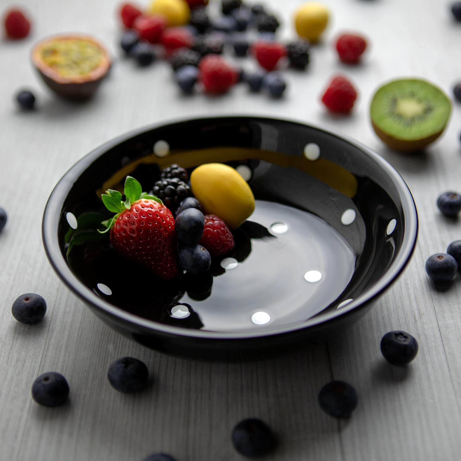 City to Cottage® Black and White Pottery | Polka Dot Spotty | Handmade Hand Painted | Glazed Ceramic 7.3inch/18.5cm | 14oz/400ml Large Salad, Pasta, Fruit, Cereal, Soup Bowl | Unique Dinnerware