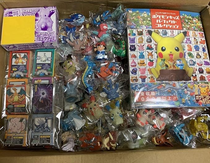 Amazon ポケモンキッズ大量600体以上ポケモンパーフェクトコレクションシールレア伝説クリア雑誌付録dxムービー蓄光 フィギュア ドール 通販