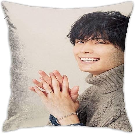 Amazon Co Jp 抱きしめる枕カバー両面印刷枕カバーsixtones 松村 北斗 まつむら ほくと Matsumura Hokuto クッションカバー 正方形 45cm 45cm ソファー オフィス 車 インテリア 人気 部屋 柔軟 おしゃれ ホーム キッチン