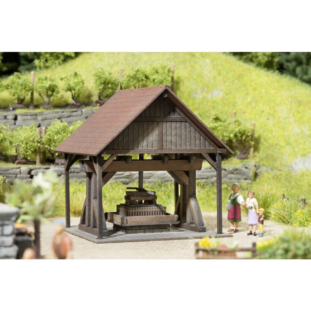 Noch 14370 Winepress Landscape Modelling