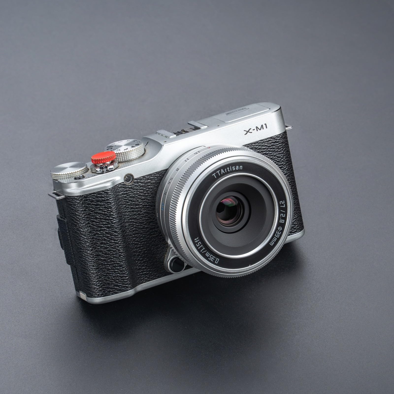 TTArtisan 27mm F2.8 f/2.8 XF-Mount Auto Focus APS-C STM Lens for Fujifilm Fuji X-Mount Cameras X-T10 X-T2 X-T20 X-T30 X-T3 X-T4 X-T5 X-T100 X-T200 X-T30 X-PR01 X-PR02 X-PR03 X-E4 -Silver