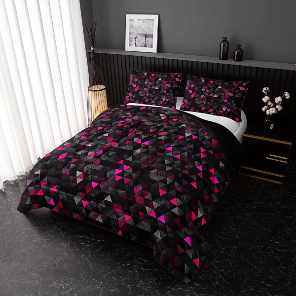 NTTOPSHIP GEOMETRIC PINK BLACK COMFORTER SET,TRIANGLE HONEYCOMB 3 PCS BEDDING SET FULL SIZE FOR TEEN ADULT,MODERN QUILT SET GEOMETRY DECOR,MICROFIBER LIGHTWEIGHT 1 COMFORTER 2 PILLOWCASES