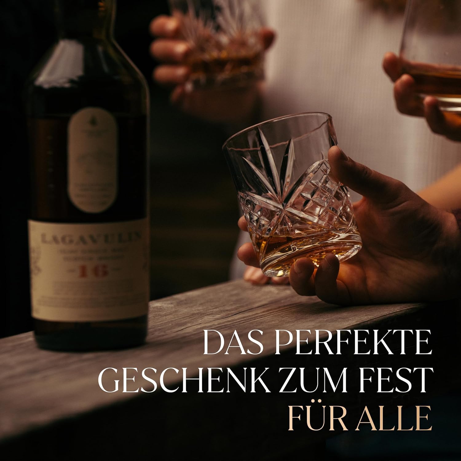 Lagavulin 16 Jahre Islay Single Malt Scotch Whisky, 43 % vol| rauchig, intensiv, torfig, süßer und salziger Single Malt Whisky, in Geschenkbox, gereift in Eichenfässern, 700ml 8