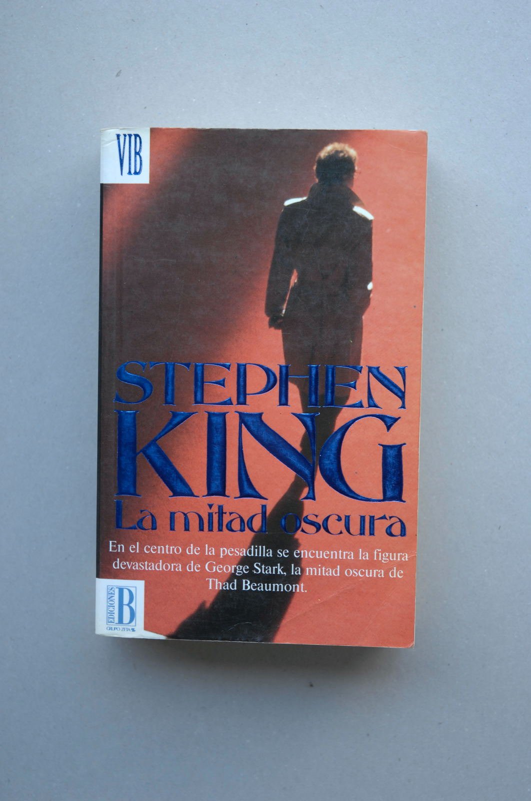 Portada de La mitad oscura (vib)