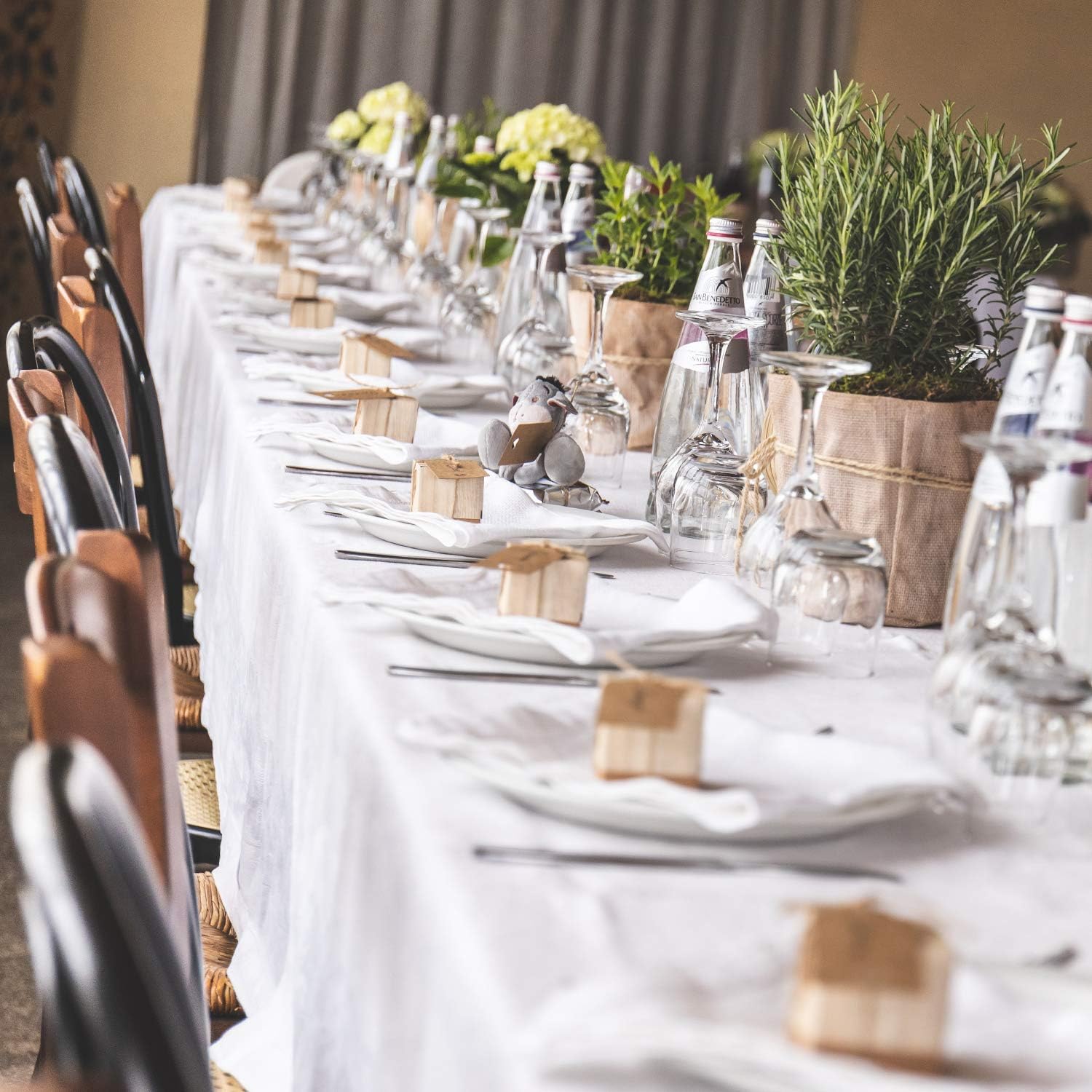 Weddecor Nappe Rectangulaire Couverture De Table En Coton Et Polyester Pour Mariage Noel Diner Et Fete D Anniversaire 70 X 144 Pouces Simple Blanc Amazon Fr Cuisine Maison