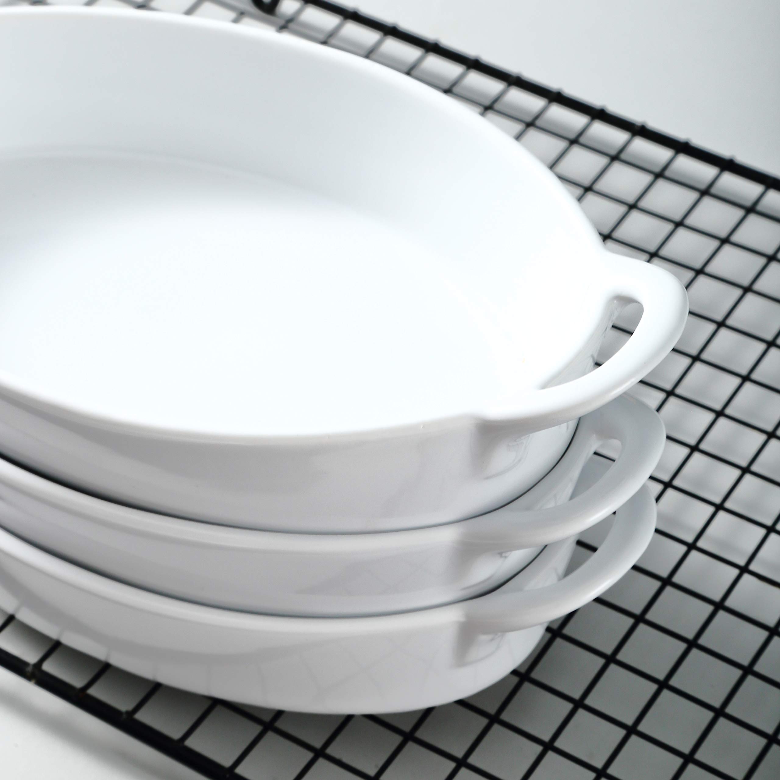 Bruntmor 8 x 5 inch Oval Porcelain Ceramic Deep Dish Au Gratin Pan Set of 4, Dual Handle Au Gratin Baking Dishes, Oven Safe Roasting Lasagna Pan For kitchen- White