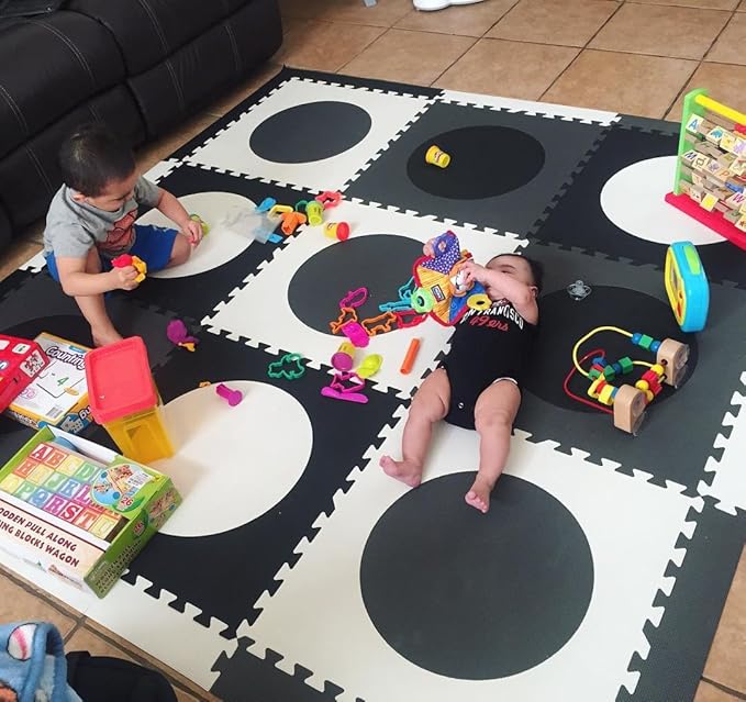 minimalist baby play mat