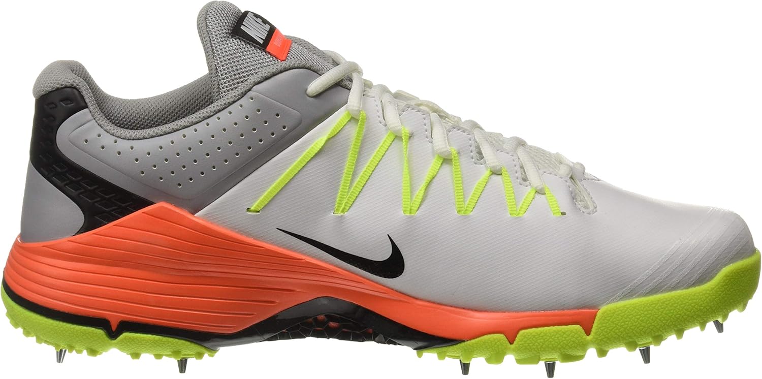 nike cricket shoes jabong