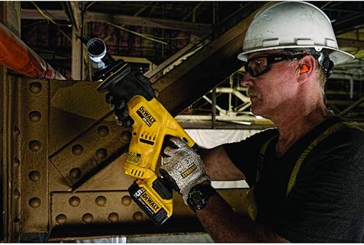 DEWALT DCS387B Reciprocating Saws product image 3