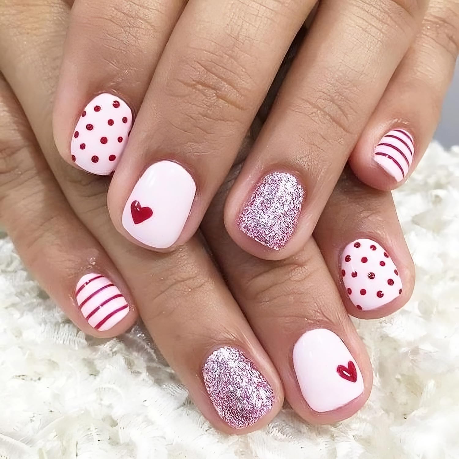 24Pcs Valentines Press on Nails Short Square Petite Pink Heart Fake Nails Valentines Day Nails with Glitter Design Cute Wave Point Full Cover Short False Nails for Women Acrylic Manicure Salon