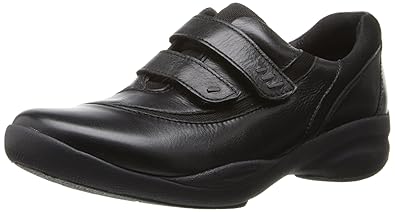 clarks black leather boots