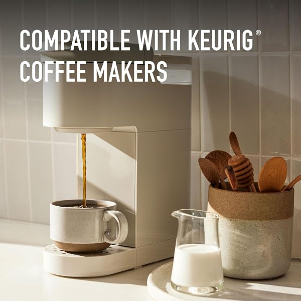 PEET’S COFFEE, FLAVORED LIGHT ROAST KEURIG K-CUP PODS, ARABICA COFFEE, NATURAL FLAVORS – CARAMEL BRULEE 10 COUNT (1 BOX OF 10 PODS)