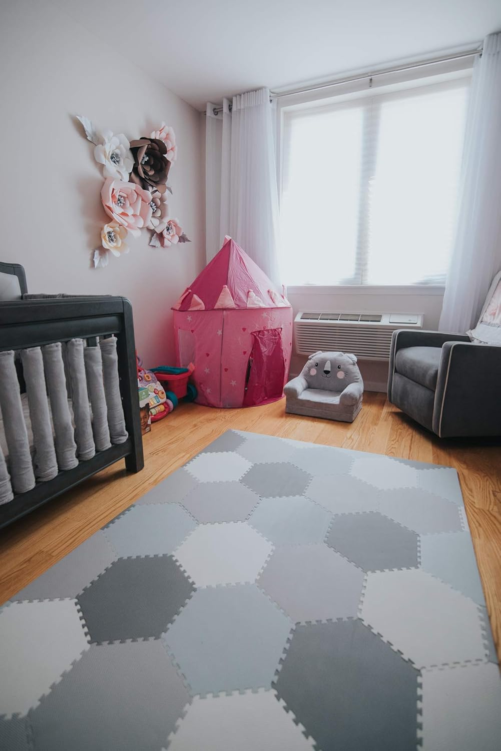 Baby Brielle Interlocking Hexagon Floor Foam Tile Activity Mat for Tummy Time, Crawling, and Playing Ultra Thickness Playmat for Infants and Toddlers for Nursery Room in Grey/White : Baby