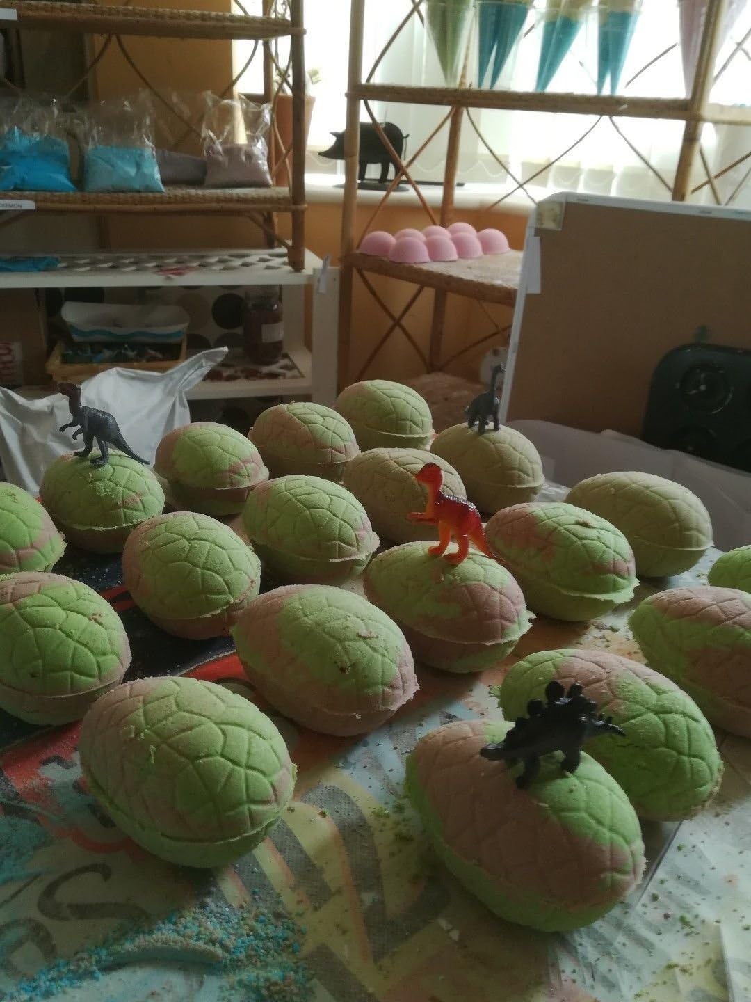 yourethebomb Two Dinosaur Bath Bomb Eggs with Hidden Dinosaur Toy! X 2