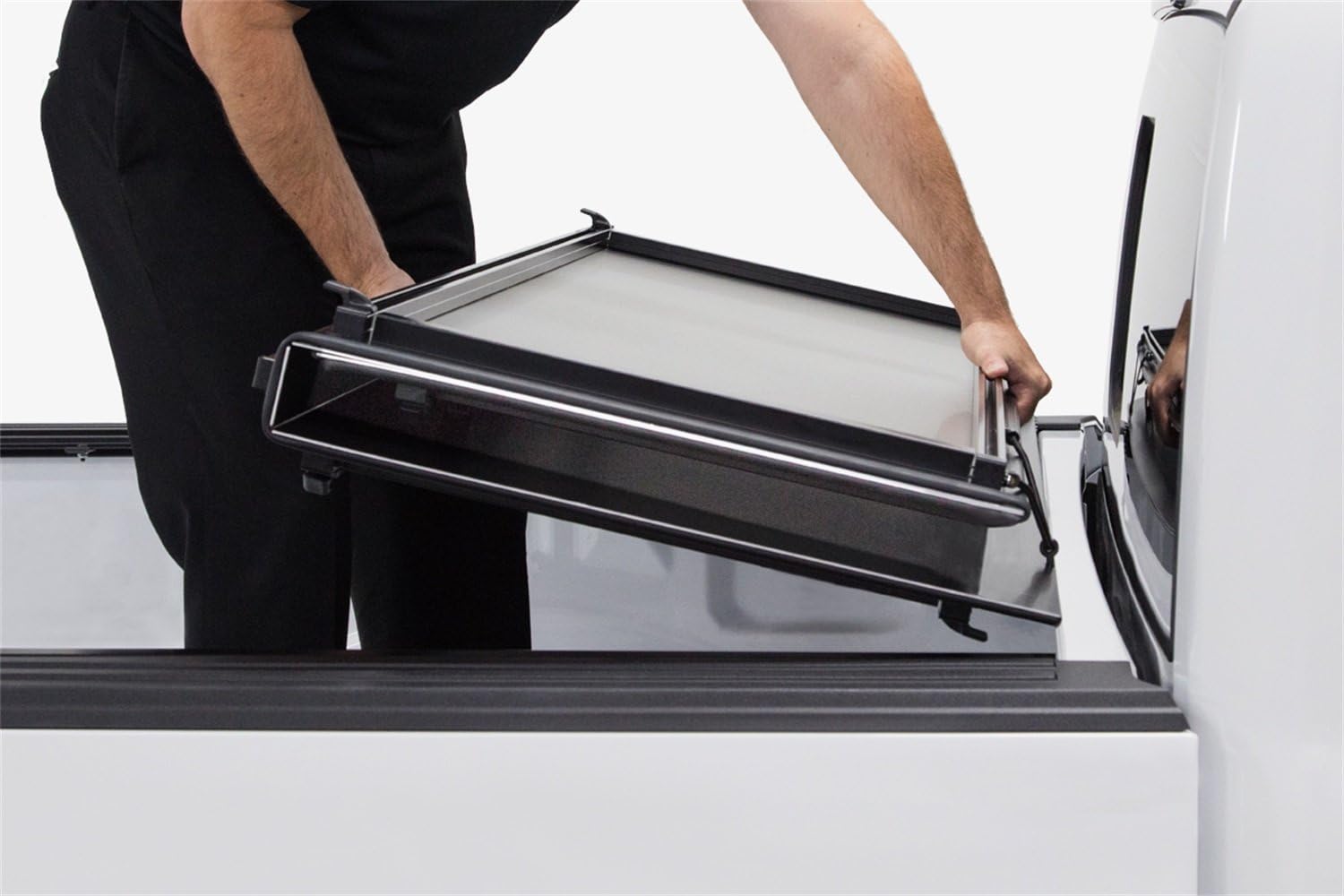 Amazon Com Lomax B1050019 Lomax Hard Tri Fold Cover Black Matte Finish Automotive