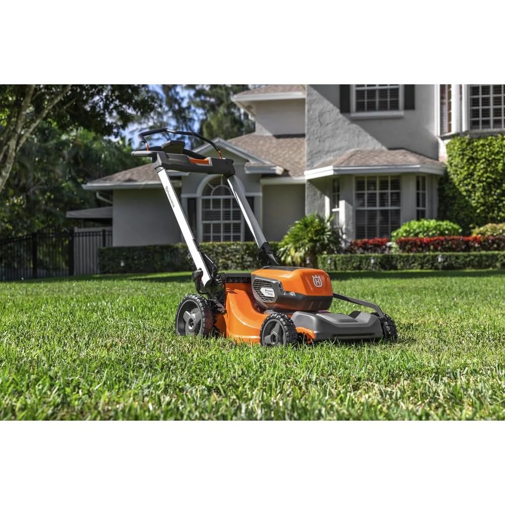 Husqvarna Lawn Xpert LE-322R Battery Powered Self Propelled Lawn Mower with Brushless Motor, Electric Lawn Mower for Small Yards (1/4-1/2 Acre), 40V Lithium-Ion Battery and Charger Included