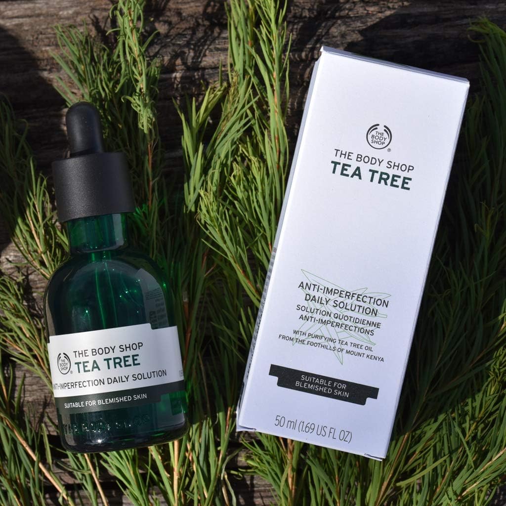 The Body Shop Tea Tree Daily Solution (1x 50ml), Lightweight Face Serum for Blemished Skin With Tea Tree Oil & Salicylic Acid - Image 4