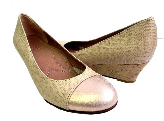 Amazon イング 履くほどに愛着が湧く 手放せない１足になりそう 2593 レディース パンプス ウェッジヒール ラウンド 日本製 通勤靴 仕事靴 ブラック ベージュ オフホワイト 25 0 ベージュ パンプス