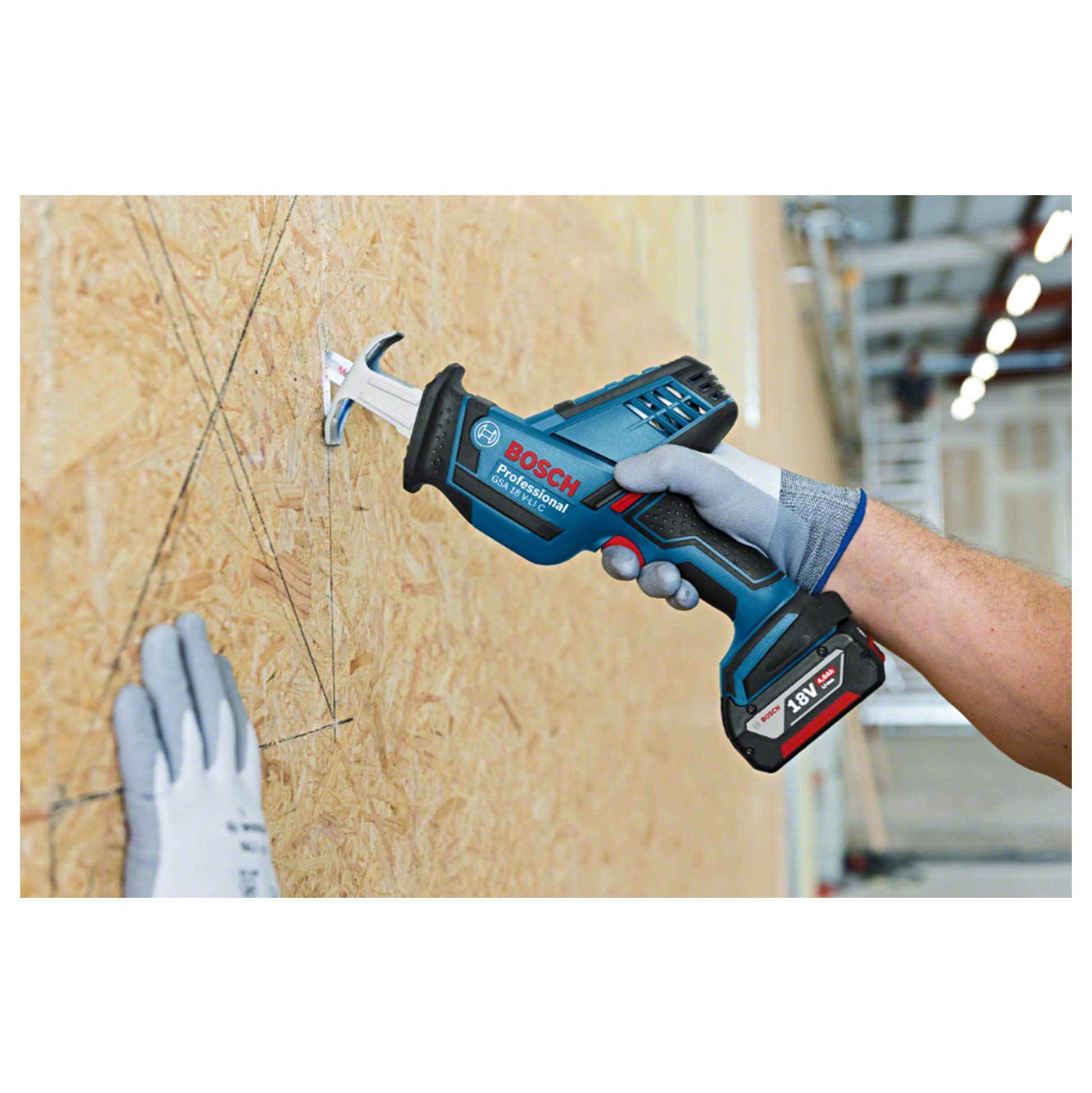 Bosch Professional 18V System Akku Säbelsäge GSA 18 V-LI C (Compact Version, inkl. 3x Säbelsägeblatt, ohne Akku/Ladegerät, L-BOXX) 7