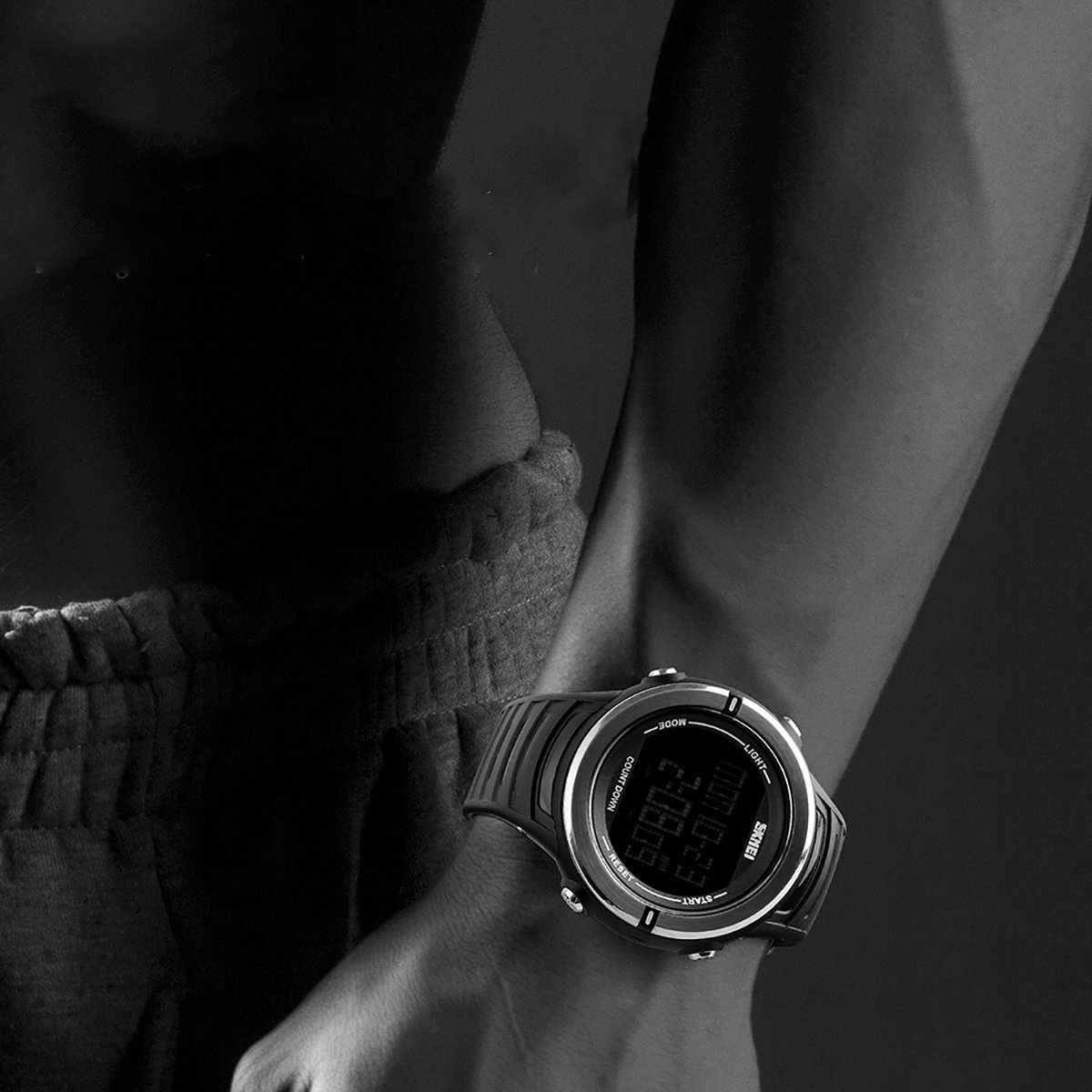 modiwen Hombres Digital deportes al aire libre relojes con pantalla de tiempo Dual multifunción resistente al agua reloj