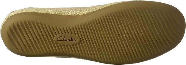 danelly sky clarks