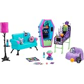 Monster High Playset, Student Lounge with Doll House Furniture, 2 Pets &amp; Themed Accessories, Working Vending Machine