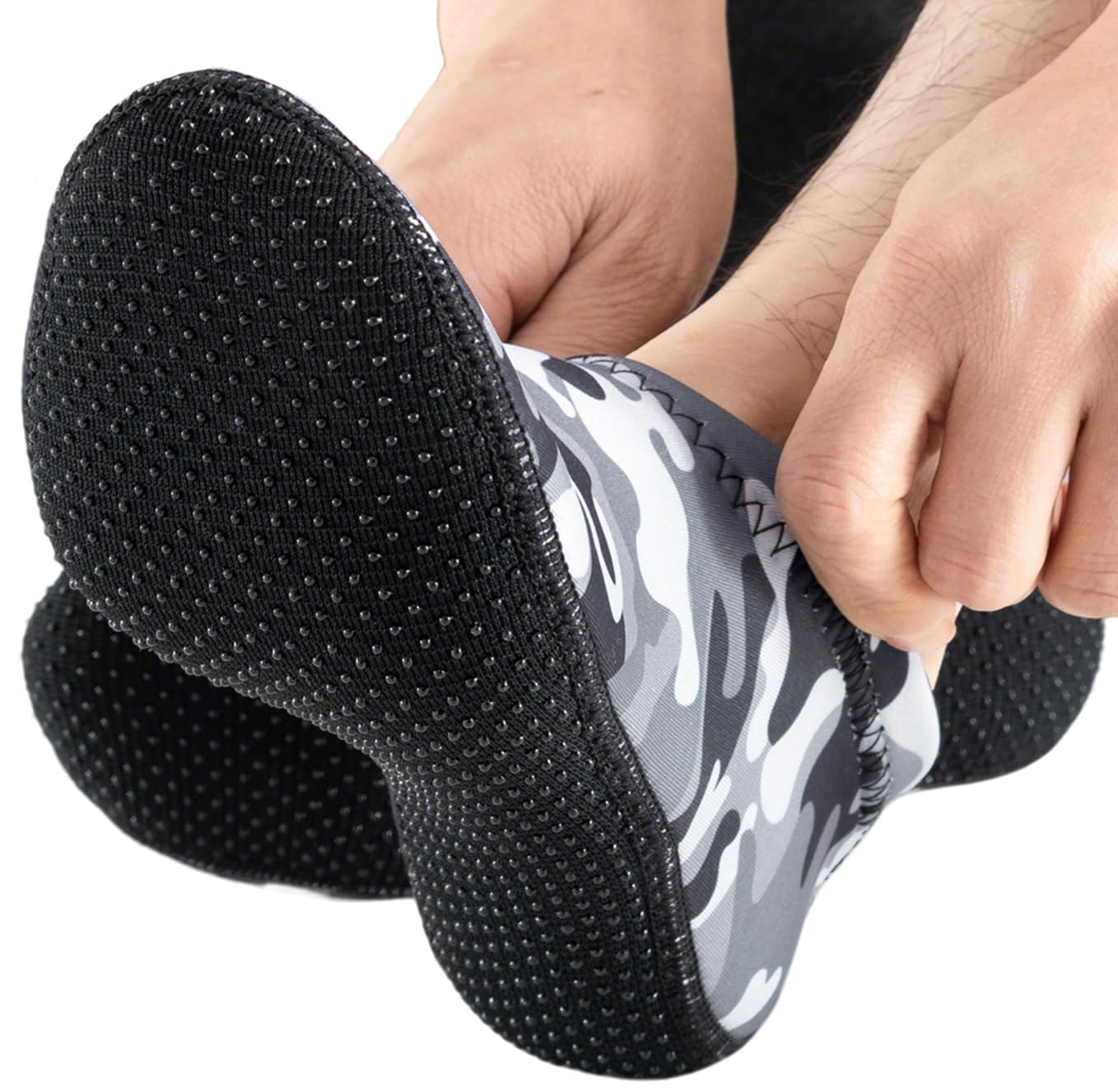 Photo 1 of SUJAYU 3mm Neoprene Diving Socks Men & Women, Low Cut Free Diving Fins Pool Skimmer Sock, Thermal Water Socks for Women & Men Snorkeling Surfing Swimming (Grey, M)