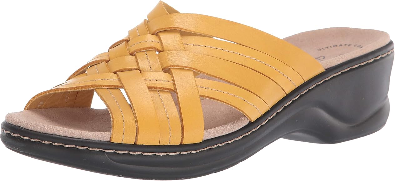 amazon women's clarks sandals