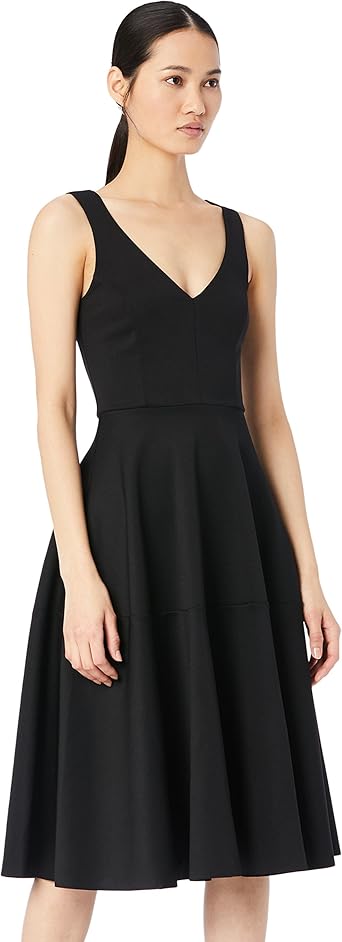 vestito nero elegante donna