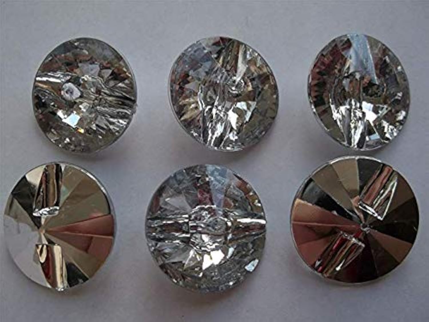 100pcs x Clear Round 15mm Acrylic Crystal Faux 1 Hole Buttons – Knitting, Card Crafts, Scrapbooking, Bling, Clothes — image 1