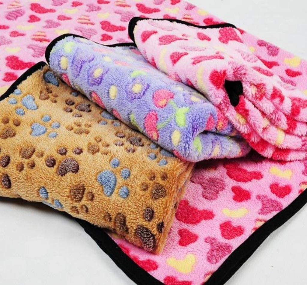 EXPAWLORER Pet Thick Blanket - Super Soft Premium Plush Blanket for Small Cats & Dogs: Home & Kitchen