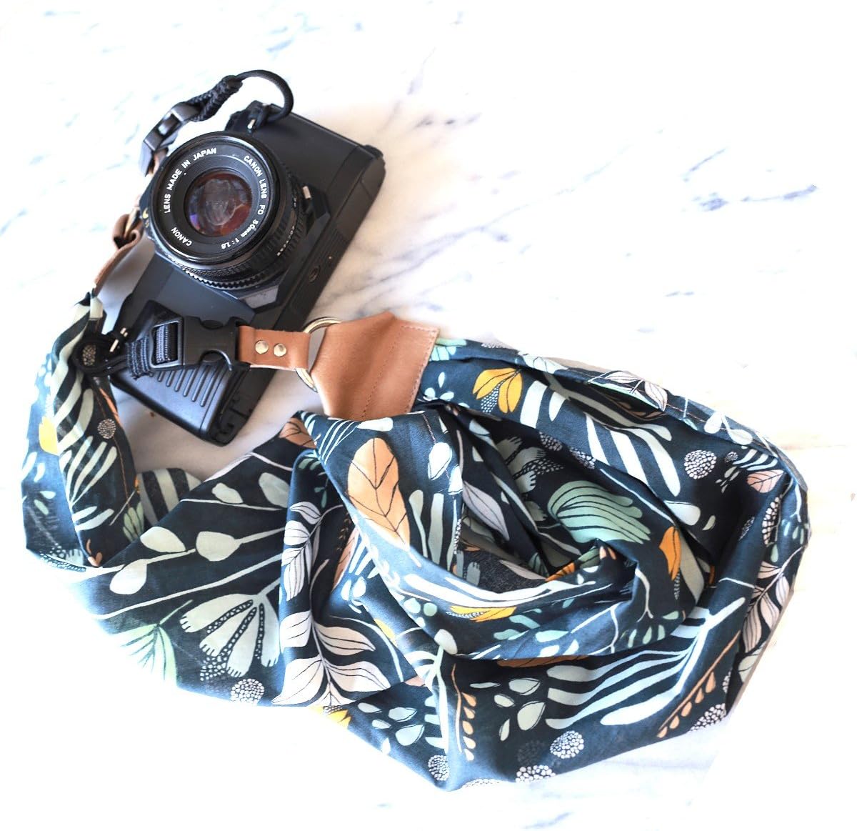 Mimi Green 'Maya' Scarf DSLR Camera Strap