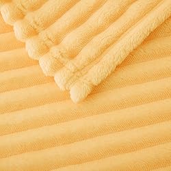 Linecooo Light Yellow Fleece Throw Blanket