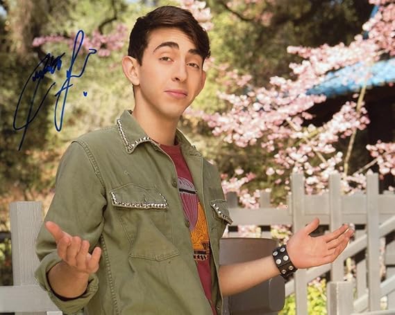 MATEO ARIAS - Kickin' It AUTOGRAPH Signed 8x10 Photo at Amazon's