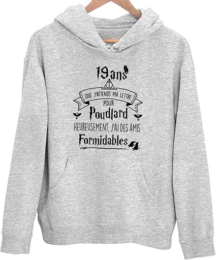 Closset Sweat A Capuche Anniversaire 19 Ans Que J Attends Ma Lettre Pour Poudlard Heureusement Que J Ai Des Amis Formidables Tshirt Cadeau Humour Fun Drole Pour Fan De Sorciers Amazon Fr Sports Et
