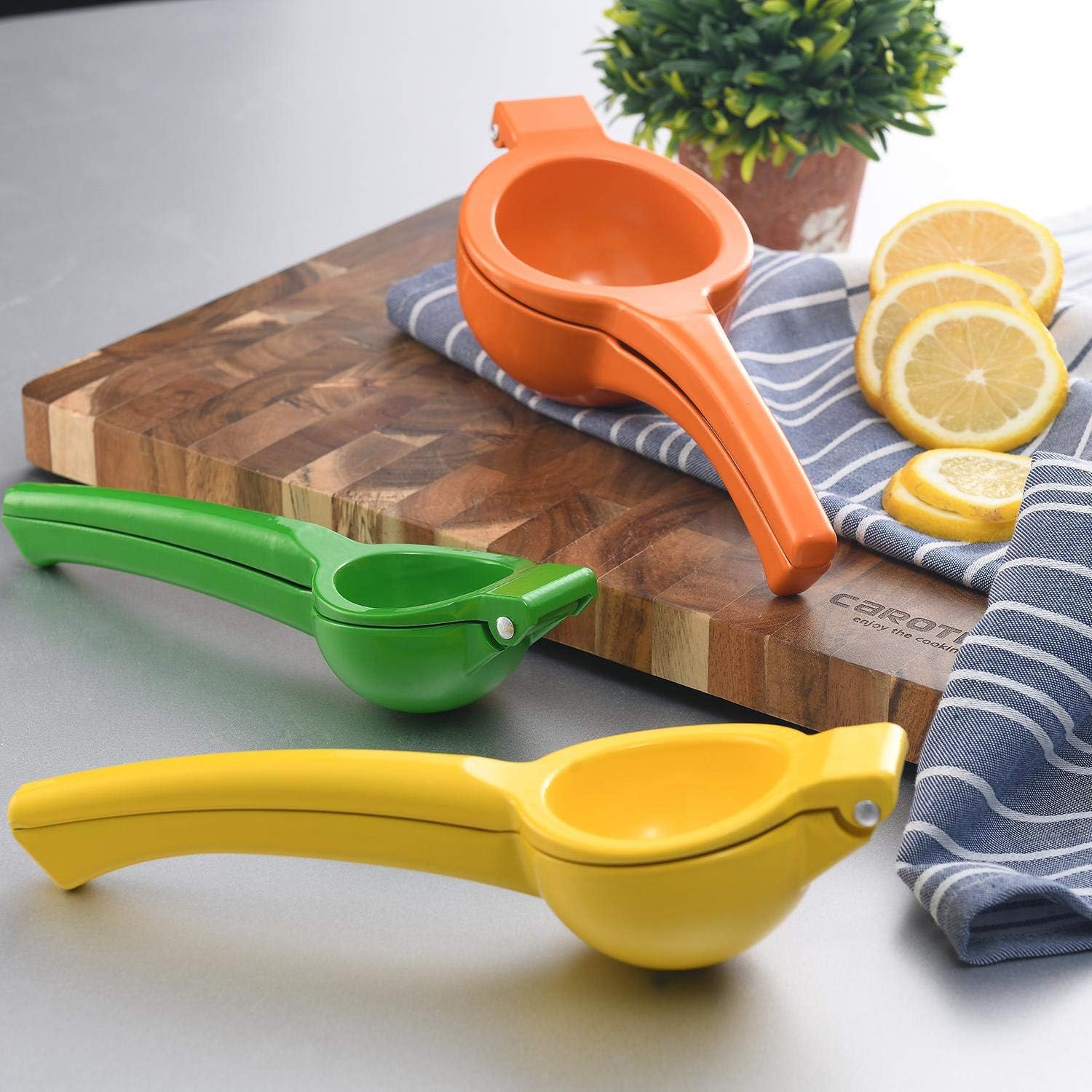 Manual Juicer Citrus Lemon Squeezer, Fruit Juicer Lime Press Metal, Professional Hand Juicer Kitchen Tool(yellow）: Kitchen & Dining