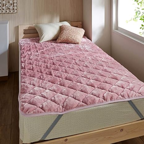 Amazon Co Jp ベルメゾン 敷きパッド 洗える マイクロファイバー メルトロ ベッドパッド 敷きパッド 新生活 ペールモーブ クィーン ホーム キッチン