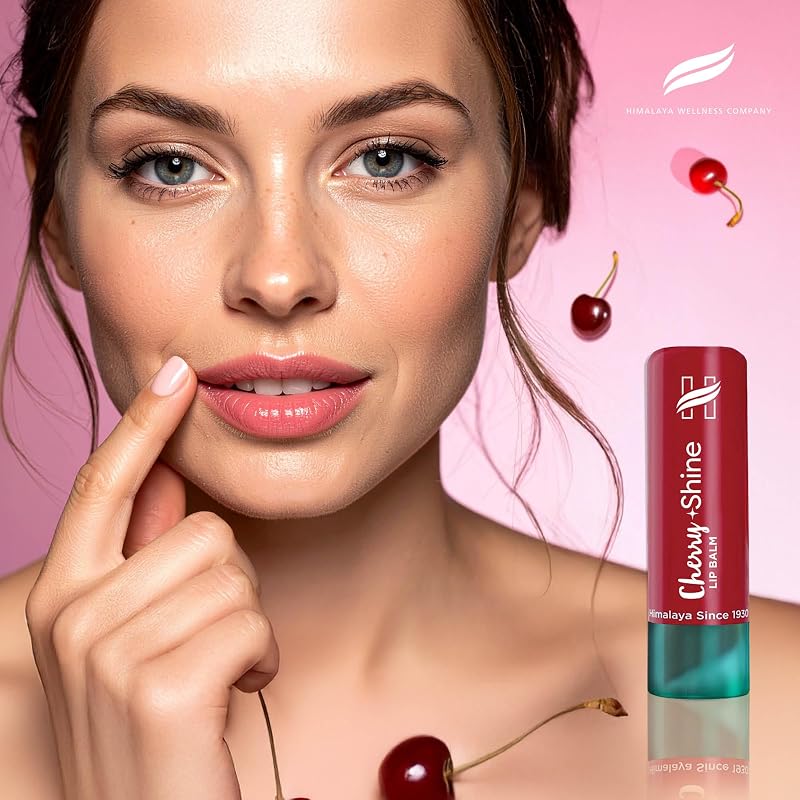 Cherry Shine Lippenbalsam mit Kirschkernöl und Vitamin E | Natürlich glänzendes Finish | Pflegt, befeuchtet und schützt die Lippen, 4,5 g