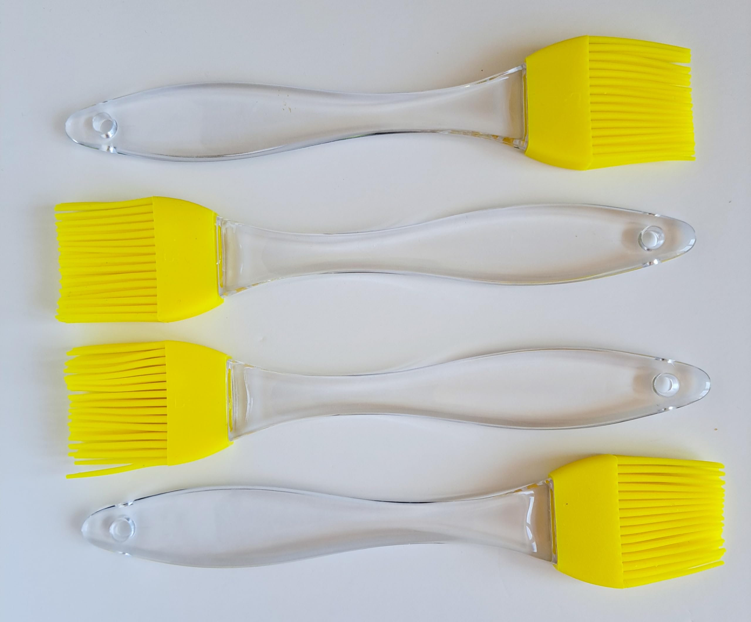 4 x Silicone Pastry Brushes for Cooks Chef Kitchen Essentials. Heat Resistant. Dishwasher Safe. Perfect for Basting, BBQ, Baking, Grilling, Marinading. Also for Kids Painting!