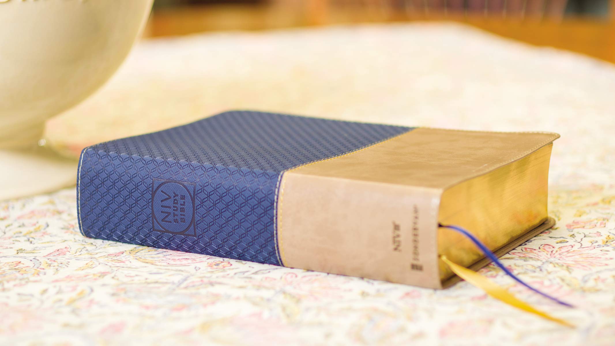 NIV Study Bible, Fully Revised Edition (Study Deeply. Believe Wholeheartedly.), Leathersoft, Navy/Tan, Red Letter, Comfort Print NIV Study Bible, Fully Revised Edition (Study Deeply. Believe Wholeheartedly.), Leathersoft, Navy/Tan, Red Letter, Comfort Print Imitation Leather