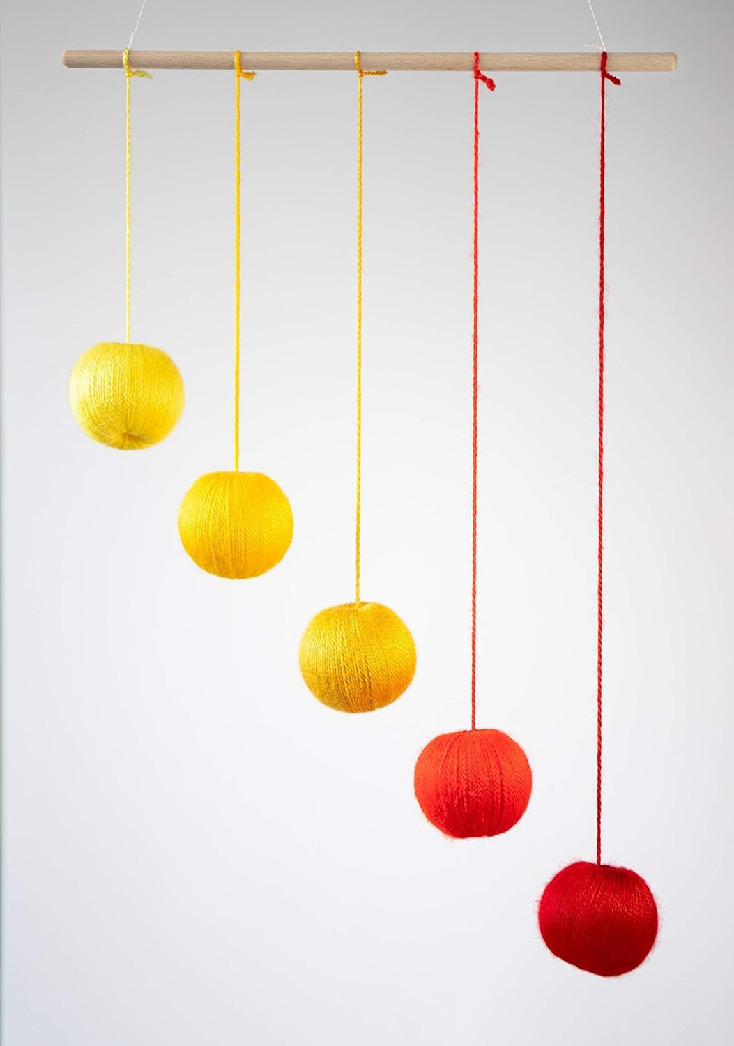 Bebe Et Puericulture Chambre D Enfant Orange Gobbi Black And White Mobile Set Of 2 Montessori Inspired Mobiles Genesis Gs Com