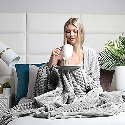 Clara Clark Cut Plush Fleece Throw Blanket - Twin