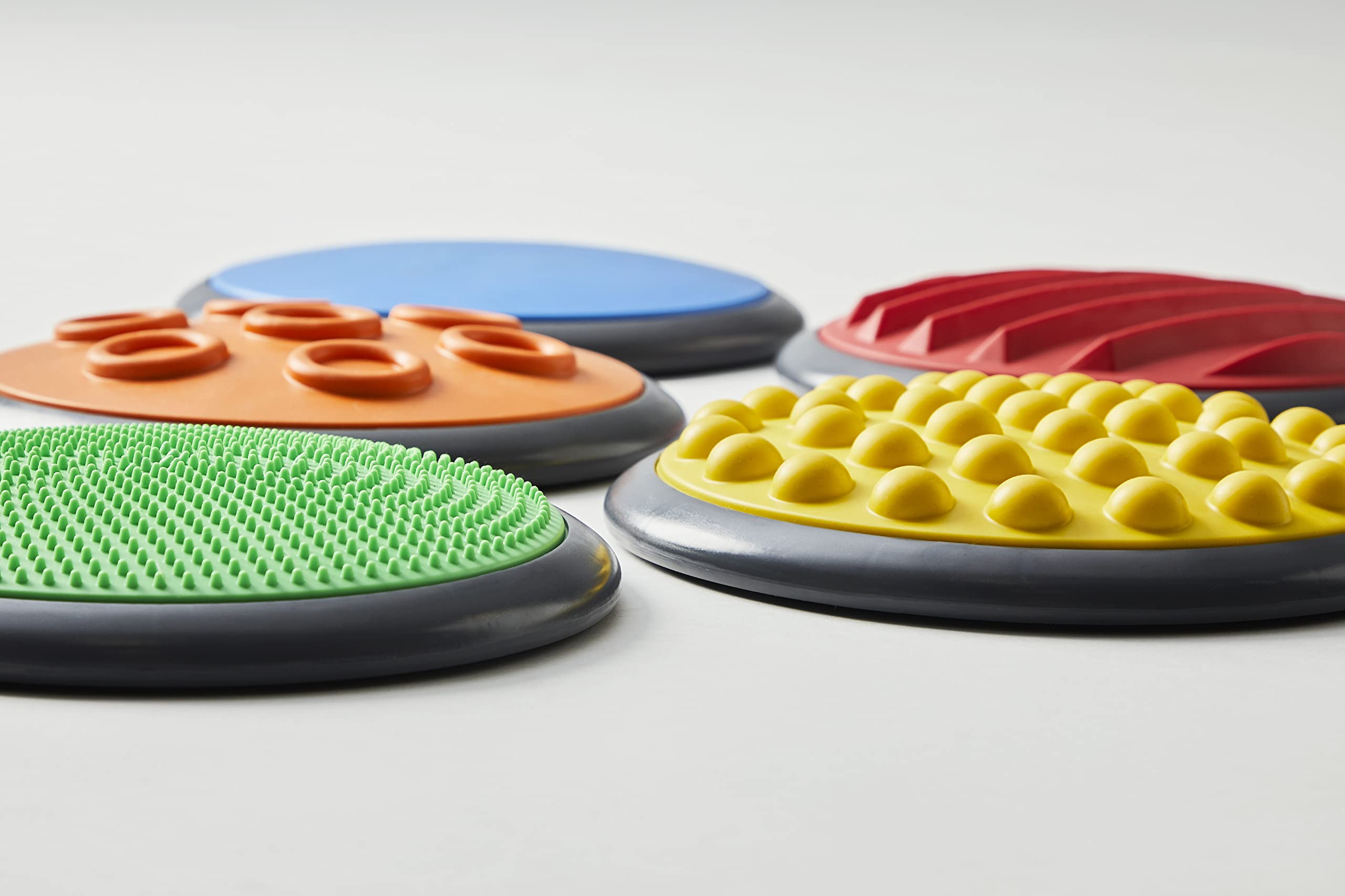 GONGE Tactile Sensory Discs - Set of 20 Textured Stepping Discs, Sensory Exploration, Cognitive Development - Includes Blindfold - Ages 1+, Vibrant