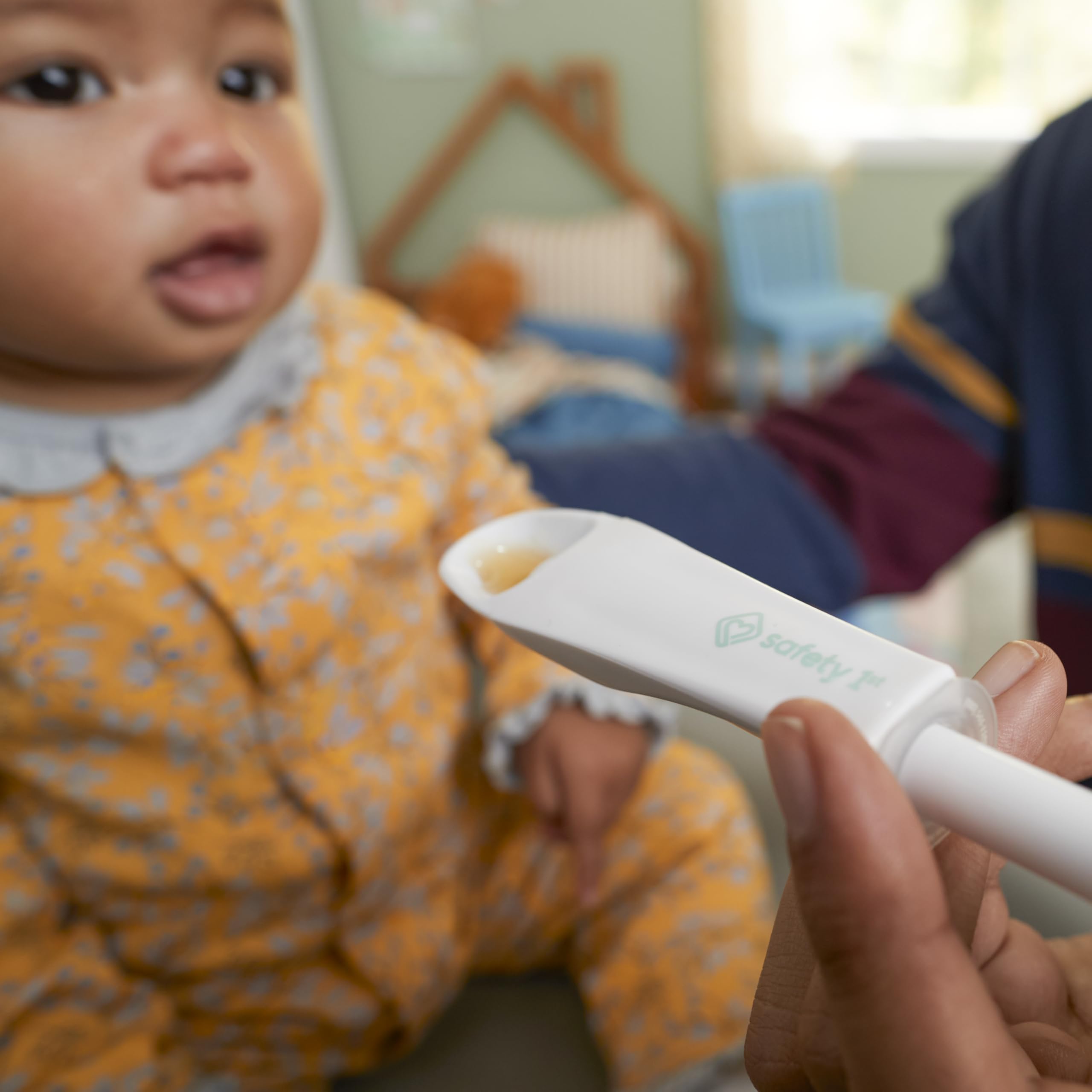 Safety 1st Baby’s 1st SneezyWeezy Kit, BoogEase Nasal Aspirator, 3-in-1 Digital Thermometer, Fuss Free Medspoon, Infant Healthcare Set, Easy-Clean Snot Sucker, Medicine Feeding Spoon