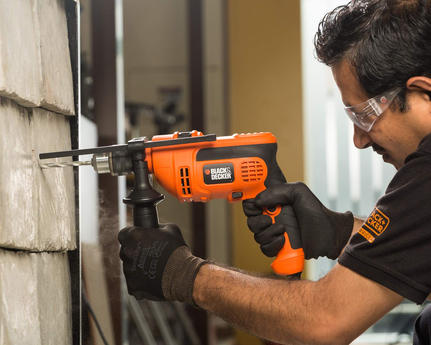 BLACK+DECKER KR704RE 710-Watt 13mm 